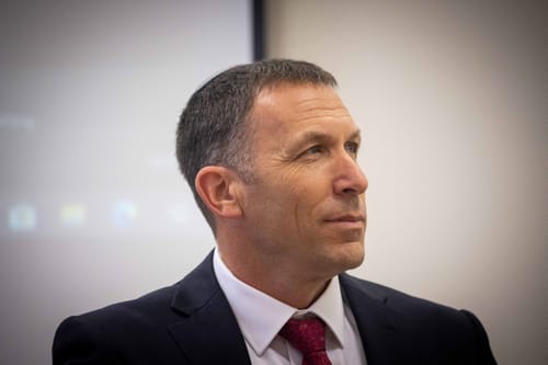 עשר שאלות קצרות לשר הדתות מתן כהנא