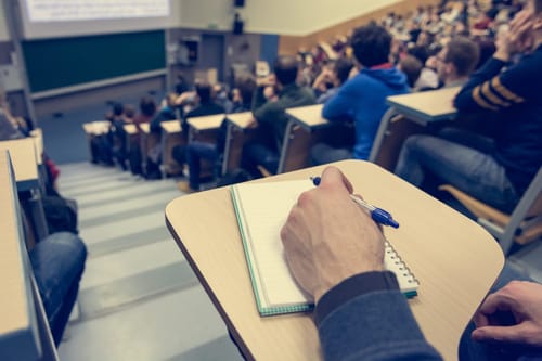 משפטים, רפואה או אמנות? בואו לבחור לעצמכם קריירה