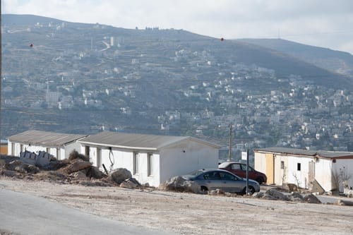 דרישה לכינוס מיוחד של הכנסת על הבנייה ביו"ש