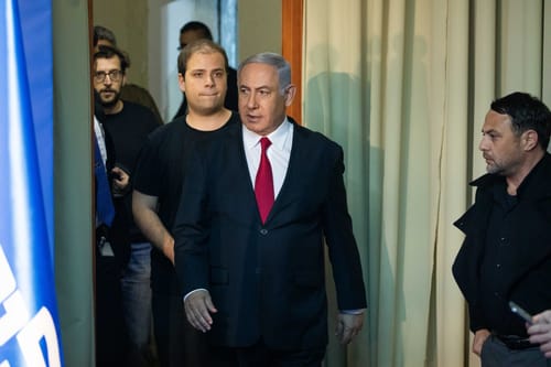 לוק: אולי נברך את הלוחמים כדי לעקוץ את עבאס