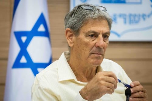 בן ברק: 'עוד מעט הקרייניות בטלוויזיה יהיו עם כיסוי ראש'