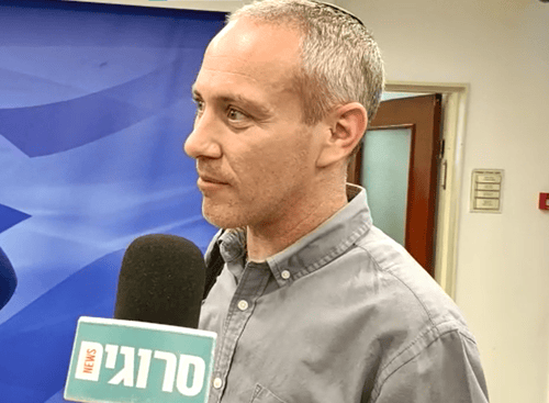 טרופר: "הבעיה היא של כותבי הארץ לא אצלי"