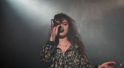 יסמין מועלם חושפת הריון ראשון: "אני כולי פרפרים"