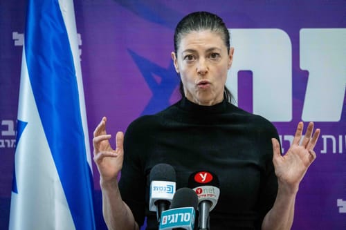 האם הכותל בדרך למפעל הגריטה של מרב מיכאלי?