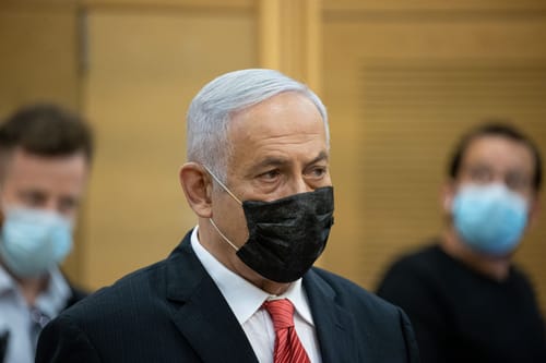 רה"מ תוקף את נתניהו: "התנהגות בלתי פטריוטית"