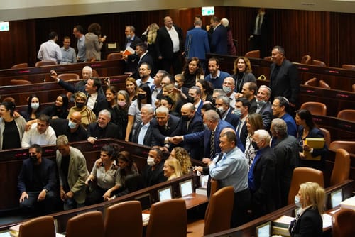 "הקואליציה האטומה מקום המדינה הולכת הביתה"