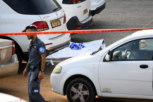 איפה המשילות שהבטיחו? שני בני זוג נרצחו  בתוך רכבם בשרון