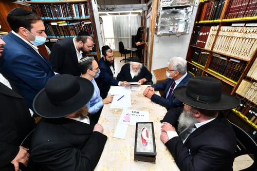 הרב קנייבסקי הורה: לחסן ילדים מגיל 5