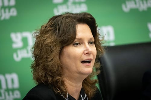 הצטרפה לחותם? החוק נגד גיוס בנות לשב"ס של רוזין