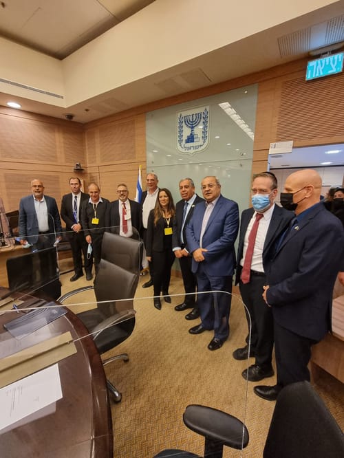 אחרי הביקורת: ועדה חדשה תחליט על שכר הח"כים