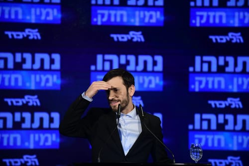 איש התקשורת המזוהה עם נתניהו קורא לו לפרוש
