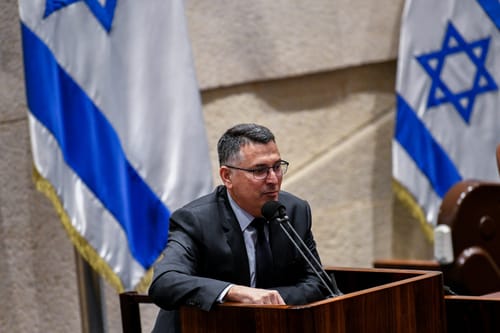 האחוז הבלתי ייאמן של פוליטיקאים שנדבקו