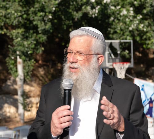 נחשף הרב שמגבש את מתווה הגיור של כהנא