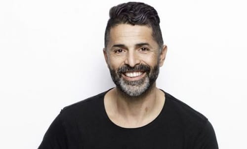 ביקורת נוקבת של נדב אבקסיס: "בנט בדיחה"