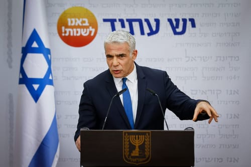 דמוקרטיה? לפיד שוב מוכיח כמה הכל אצלו גמיש