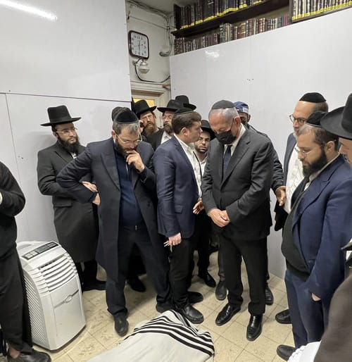 נתניהו הגיע להיפרד בביתו של הרב קנייבסקי