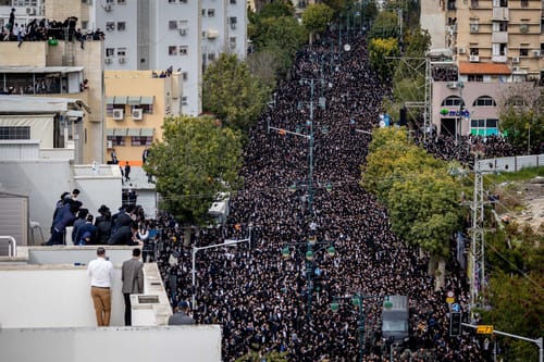 הגדולה בהיסטוריה? כמה היו בהלווית הרב קנייבסקי?
