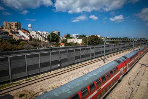 תקלת ענק ברכבת: 8 תחנות הושבתו