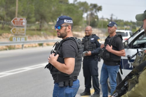 בצל גל הטרור: אושרו מענקים מיוחדים לשוטרים