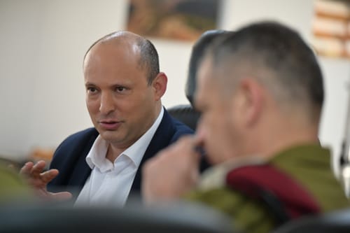בנט: "מי שמרים יד על אזרח או חייל צה"ל – דמו בראשו"