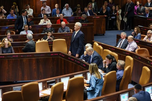 פשרת גנץ התקבלה: חוק "ממדים ללימודים" אושר