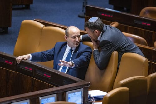 החרדים אשמים לא פחות ממתן כהנא ונפתלי בנט