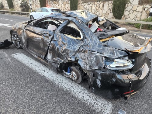 תאונה קטלנית ליד עכו: בן 20 נהרג; 5 נוספים נפצעו