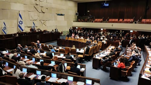 מקיר לקיר: פיזור הכנסת אושר בקריאה טרומית