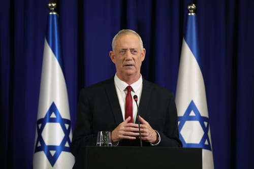 גנץ הכשיר אדמות מדינה לטובת בית עלמין ביו"ש
