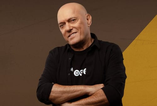 שלומי שבת לא נח, וחוגג 40 שנות קריירה עם סינגל חדש