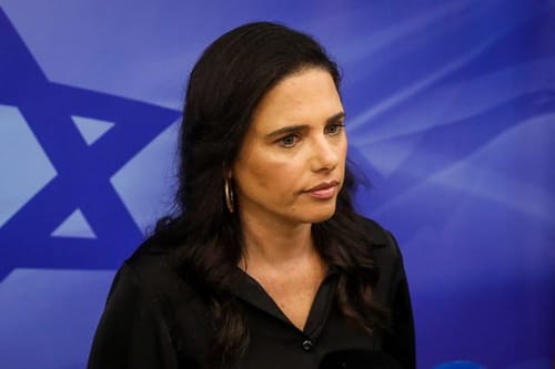 שקד מגיבה: "פולארד הועמד במצב בלתי אפשרי"