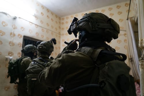 צפו: כוחות צה"ל ומסתערבי מג"ב בלילה של מעצרים