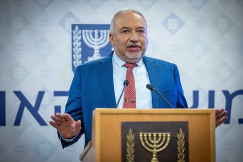 אחרי שעורר סערה: ליברמן פרסם פוסט הבהרה