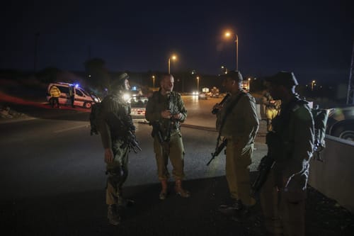 חשש לאירוע בטחוני בקרית ארבע; תושבים מסתגרים בבתים