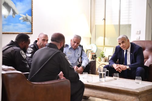 השוטרים שעצרו את המחבל יקבלו תעודות הערכה
