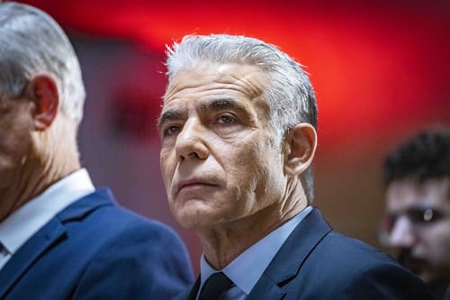 לפיד לועג לממשלת אוסטרליה: "אין רצינות"