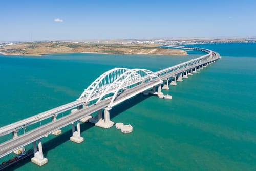 דיווח ברוסיה: פיצוצים בגשר קרים, לפחות 2 הרוגים