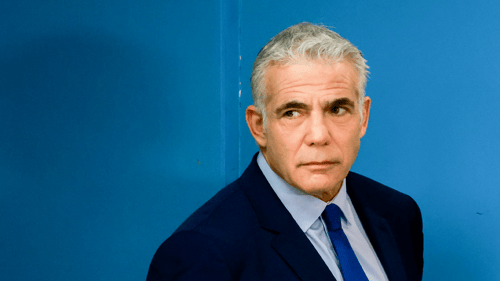 לפיד פונה בבקשה לנתניהו: "ביבי, אל תעשה את זה"