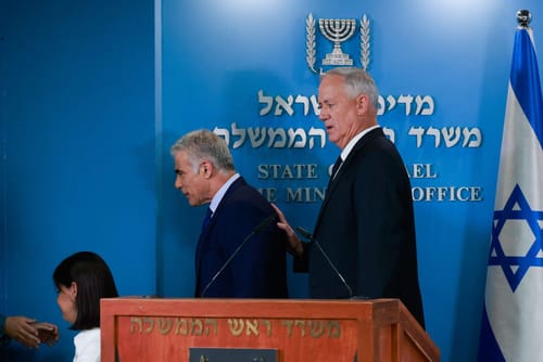 גנץ לא ישתתף בישיבה על אישור ההסכם עם לבנון