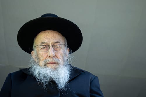 במהלך החקירה: הרב טאו התעמת עם נחמה תאנה