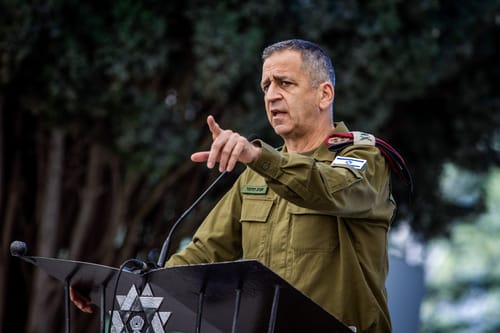 כוכבי נפרד: "מודה על הזכות לפקד על צבא עם עוצמה"