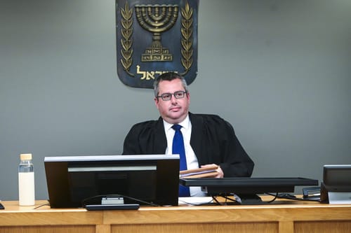 "לא לערב ילדים": השופט הוציא צו נגד פעילת הליכוד