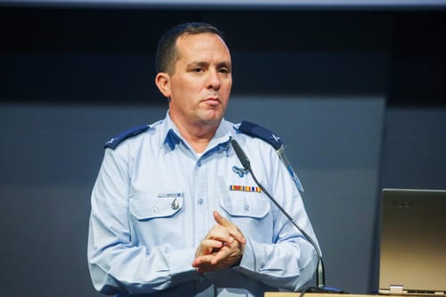 כוכבי תתעורר, דובר צה"ל איבד שליטה על היחידה שלו