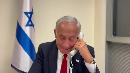 צפו בתיעוד: כך בישר נתניהו להרצוג: "עלה בידי"