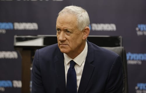 בני גנץ יגיע הערב למחאה נגד הרפורמות המשפטיות
