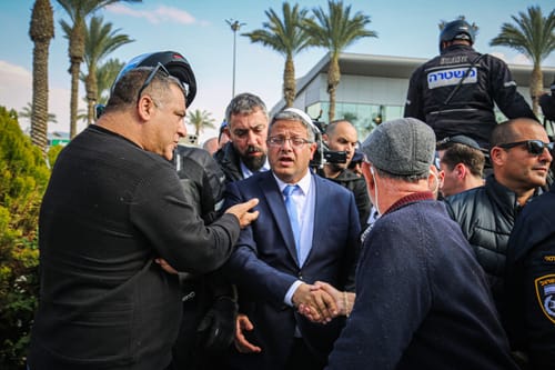 שבועיים למינויו: מה קורה בין בן גביר והרשויות הערביות?