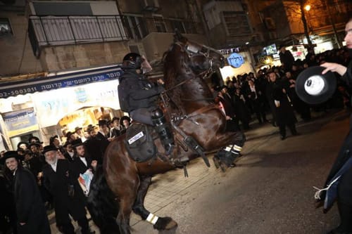 מח"ש הודיעה: כתב אישום נגד הפרש שהצליף במפגינה