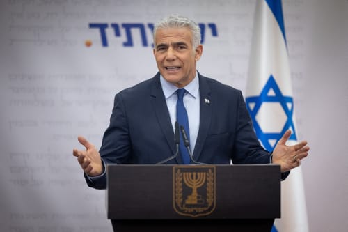 לפיד טוען: לא הצעתי פשרה עם הממשלה