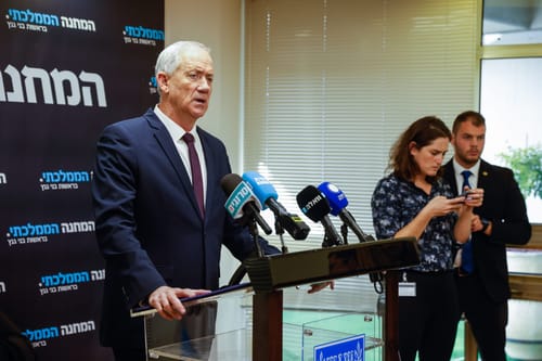 גנץ: "קורא למילואימניקים להתייצב בכל תנאי"