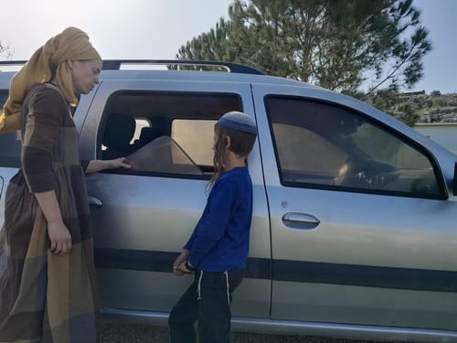 פיגוע אבנים נוסף: "התינוק ישב סנטימטרים משם"